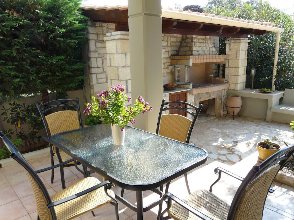 Aliki Villa Barbati