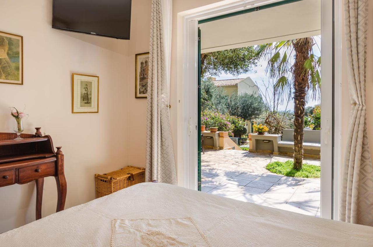 Aliki Villa